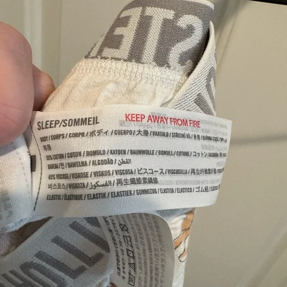 Hollister White Holiday Pajama Shorts with Dogs Print Size L - Picture 3 of 10